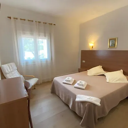 Medium Montecarlo * Palafrugell