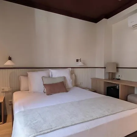 Medium Montecarlo Hotel *