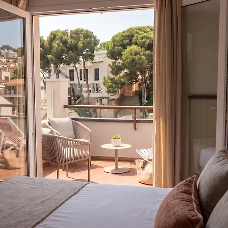 Medium Montecarlo * Palafrugell