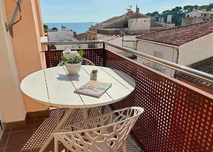 Medium Montecarlo Palafrugell
