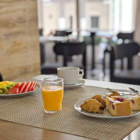 Medium Montecarlo Hotel